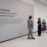 Parodos „Monumentalumas tyloje” atidarymo akimirka. Ingridos Mockutės-Pocienės nuotr.