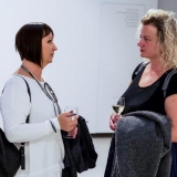 Galerininkė Andželika Baroti ir Klaipėdos kultūros skyriaus vedėja Eglė Deltuvaitė. Nerijaus Jankausko nuotr.