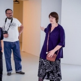 Parodos kuratorė Agnė Narušytė (dešinėje). Nerijaus Jankausko nuotr.