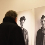 Dalia Truskaitė. Mama 2. Investicija. 2011–2019. Formose lietas stiklas, fotografijos. Ingridos Mockutės-Pocienės nuotr.