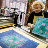 KKKC meno rezidentūros projekto „Istorija ateičiai“ kūrybinių dirbtuvių dalyvė Marija Kliukienė. Nerijaus Jankausko nuotr.