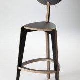 05-semi_bar_stool_3_legs