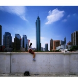 Weng Fen. Ant sienos. Fotografija, 125 x 105 cm, 2000 m.