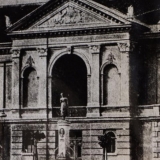 S. Dacho fontanas ir teatro pagrindinis fasadas. XX a. pr. Vilniaus regioninio valstybės archyvo nuotr.