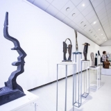 5-osios respublikinės parodos „Mažoji plastika“ ekspozicijos fragmentas. Nerijaus Jankausko nuotr.