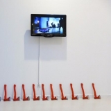 Menininkių grupės „Cooltūristės“ performansas „Himnų kova. Skaldyk ir valdyk“. Nerijaus Jankausko nuotr.