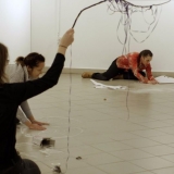 Projektas \"Per negalią galintiems\". Performansas. Rūtos Petniūnaitės nuotr.