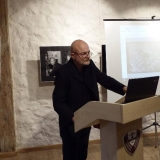 Seminaro, skirto Skulptūrų parko 40-mečiui, akimirka. Pranešimą skaito dizaineris Kęstutis Mickevičius. MLIM archyvo nuotr.