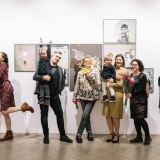 Menininkės šeima ir draugai. Domo Rimeikos nuotr.