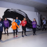 Gatvės šokis. Pristatant gatvės menininko Tado Vincaičio parodą dalyvavo šokių studija „Intrus“. Nerijaus Jankausko nuotr.